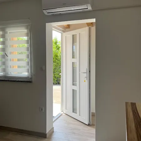 Apartment Jugo Krk Town Exterior photo