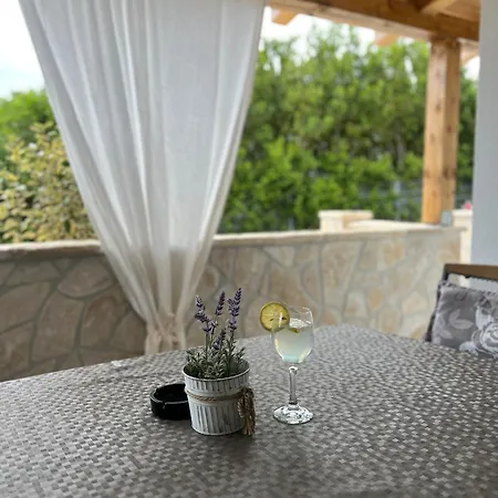 Apartment Jugo Krk Town Exterior photo